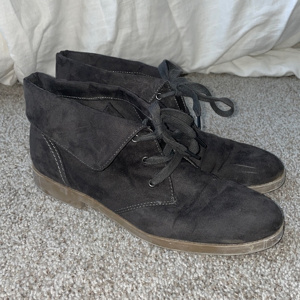 Grey tie booties